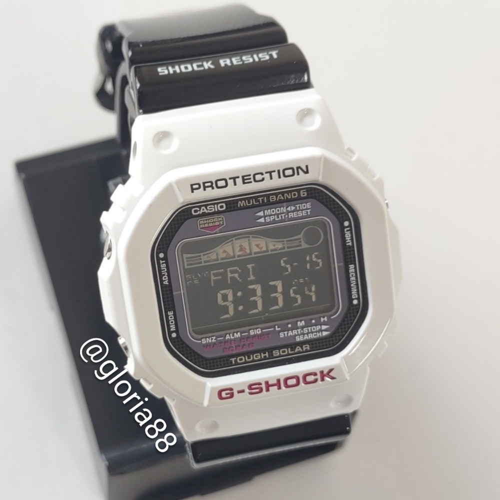 SUPER RARE!! G-Shock G-LIDE GWX-5600B (JDM) black and white duo tone.